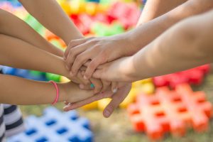 hands, socialising