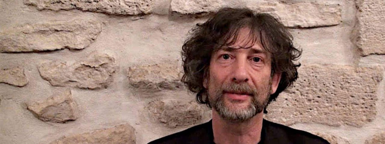 By ActuaLitté (Neil Gaiman en France) [CC BY-SA 2.0 (https://creativecommons.org/licenses/by-sa/2.0)], via Wikimedia Commons