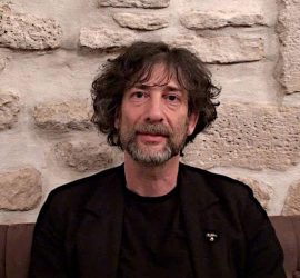 By ActuaLitté (Neil Gaiman en France) [CC BY-SA 2.0 (https://creativecommons.org/licenses/by-sa/2.0)], via Wikimedia Commons
